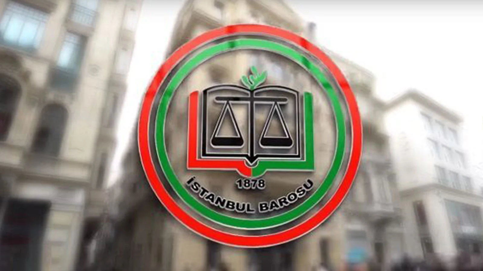 İstanbul Barosu'ndan 'yargı darbesine' suç duyurusu