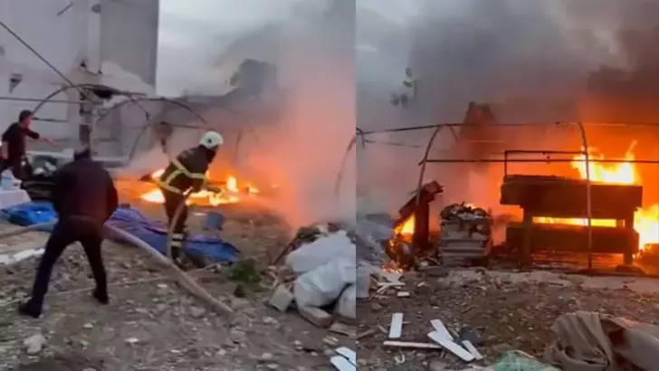 Hatay'da depremzedelerin kurduğu çadırlar yanarak kül oldu
