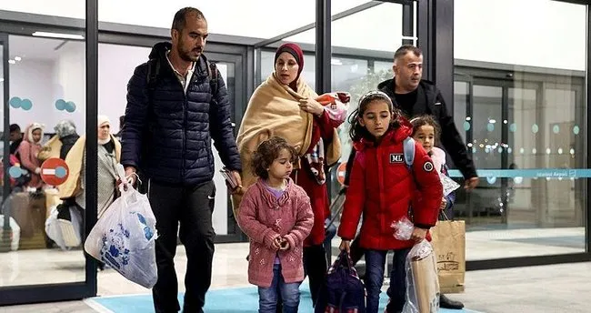 Gazze'den tahliye edilen Türk vatandaşları ülkelerine döndü