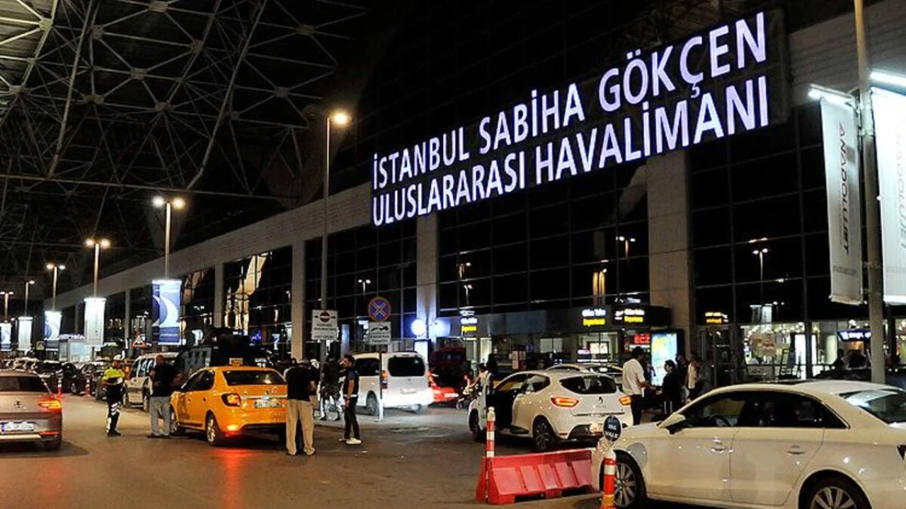 CHP, futbolcuları karşılamak için havalimanına gidiyor
