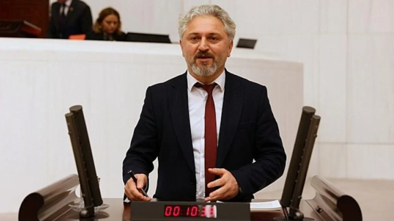 DEM Parti'nin İBB Eş Başkan Adayı Murat Çepni KRT'ye konuştu
